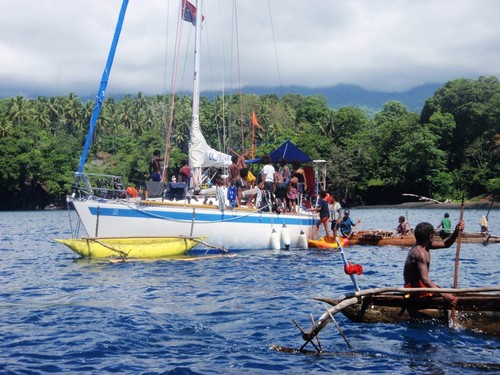 Magic Roundabout in Papua New Guinea  swamped with visitors - OceansWatch © Chris Bone